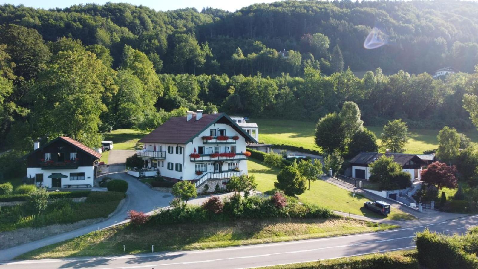 Pension Semler Apartamento Mondsee Exterior foto
